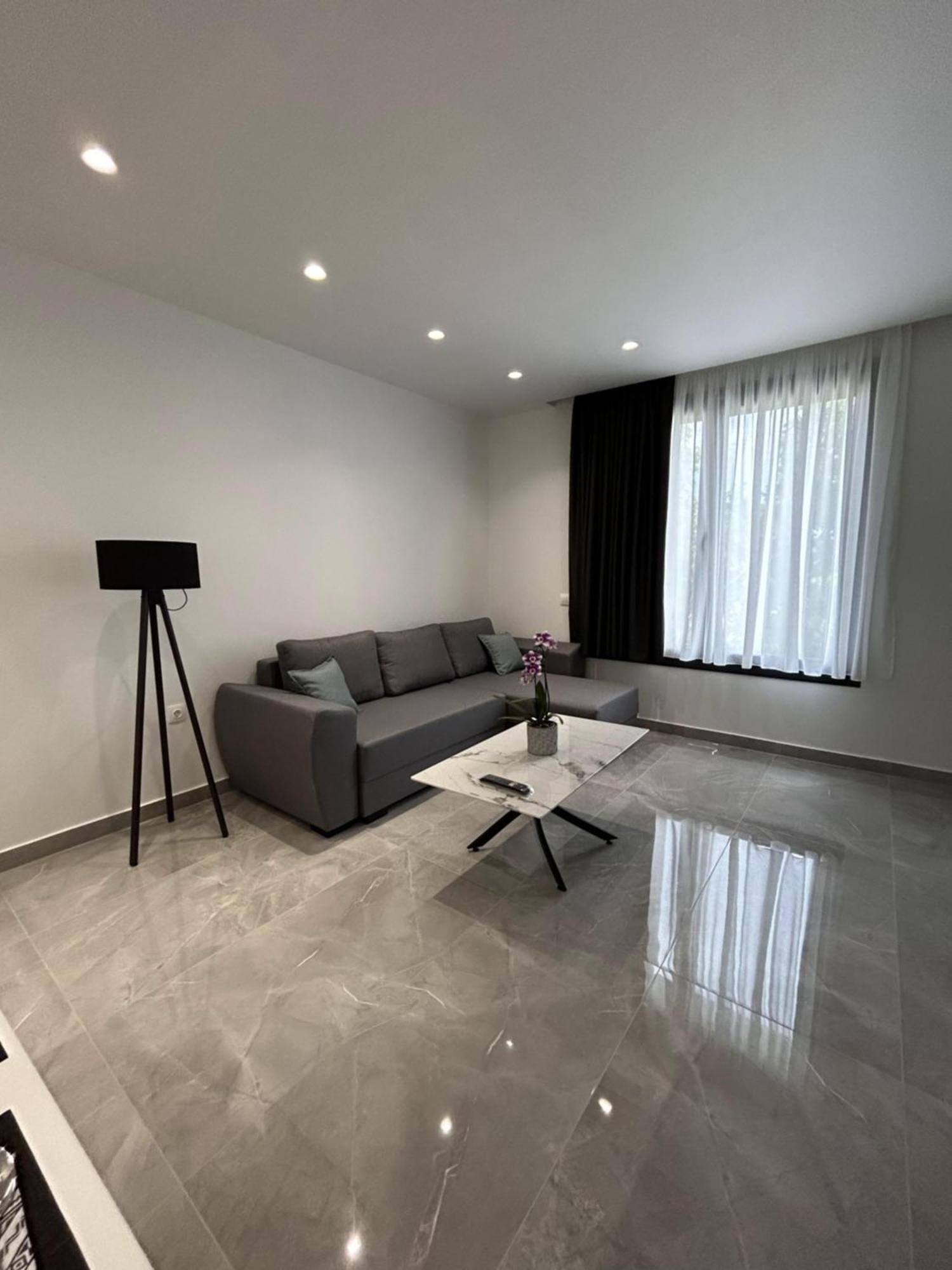 Eleva Deluxe Apartment *