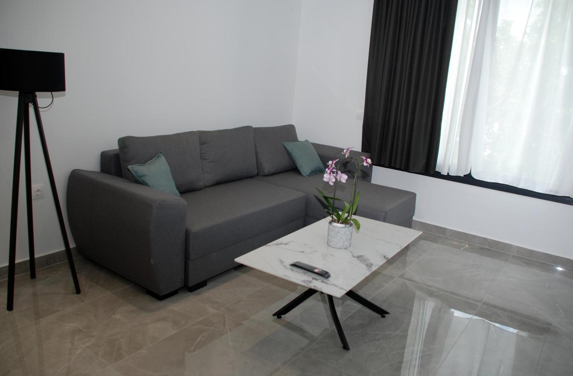 Eleva Deluxe Kastoria