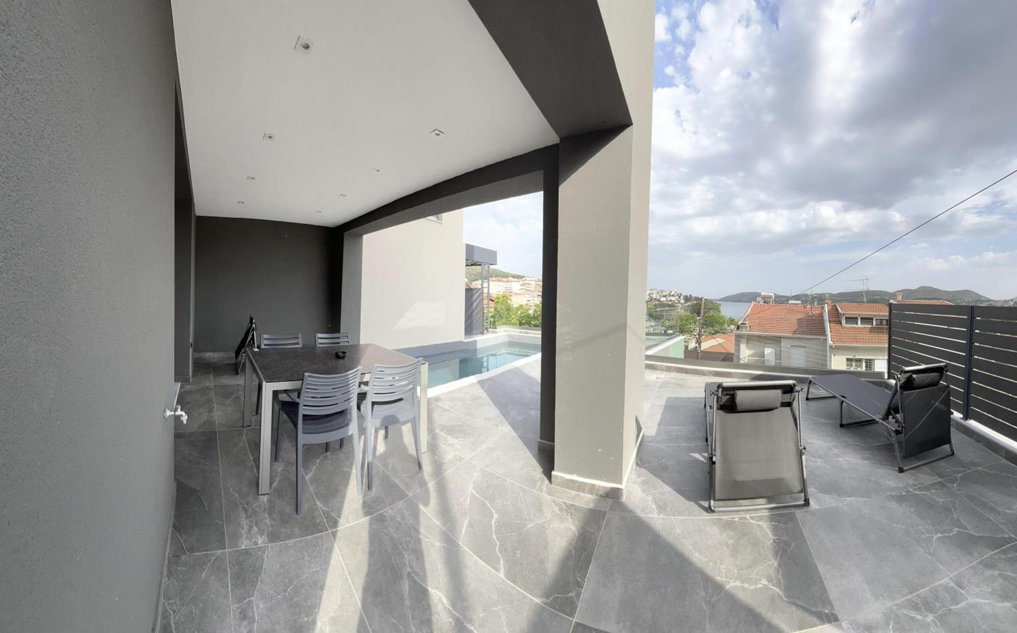 Eleva Deluxe Apartment *